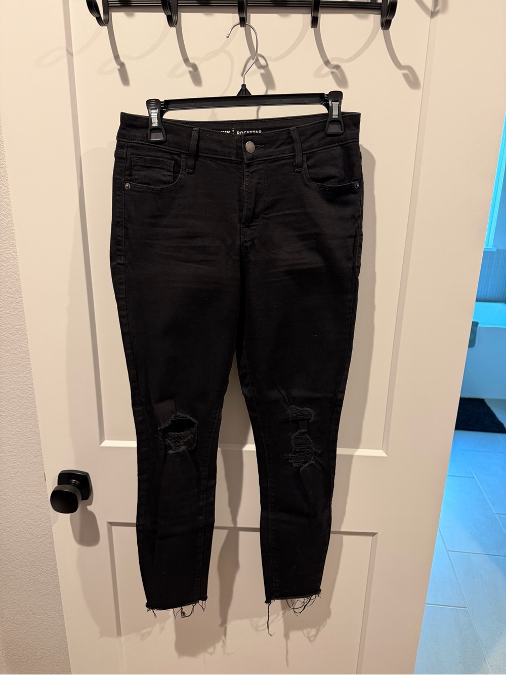 Old Navy Black Ankle-Rip Skinny Jeans